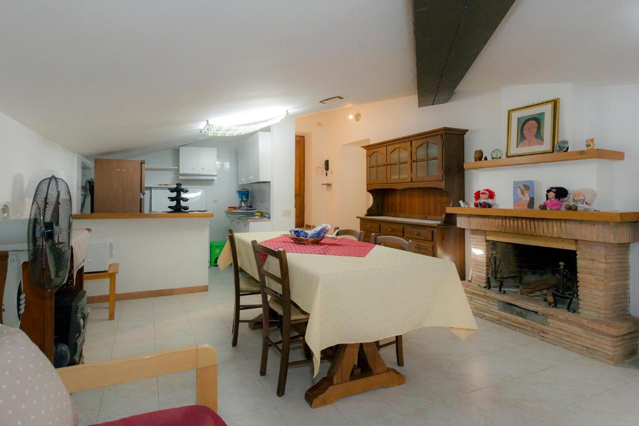 La Casa Delle Bambole Di Sangiovenale Apartment Орвието Екстериор снимка