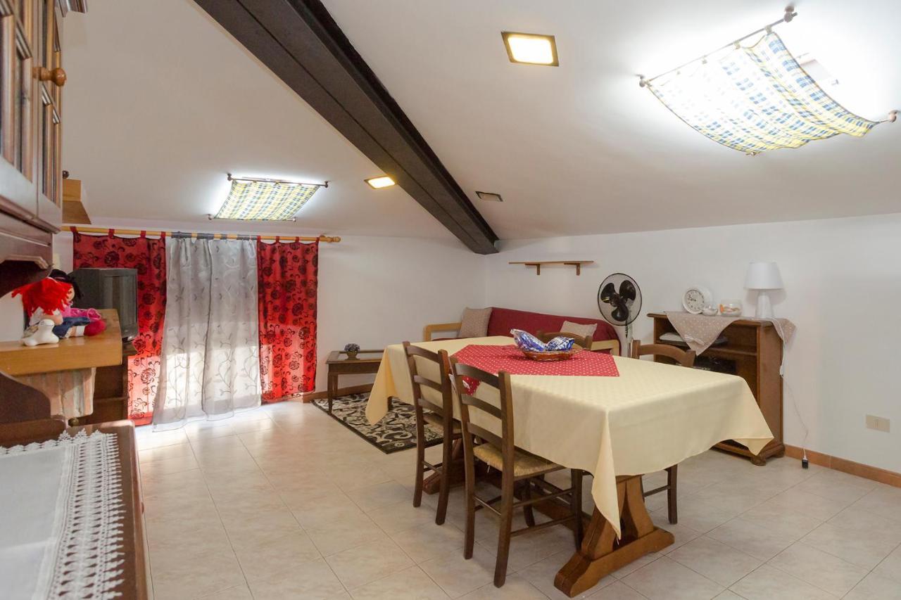 La Casa Delle Bambole Di Sangiovenale Apartment Орвието Екстериор снимка